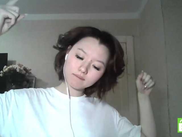 GlennisSarvis live cam on BongaCams
