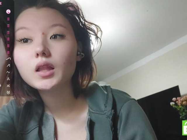 GlennisSarvis live cam on BongaCams