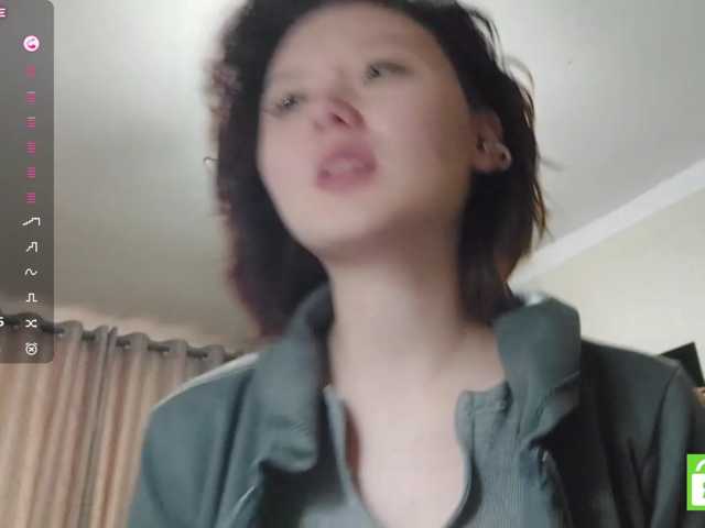 GlennisSarvis live cam on BongaCams