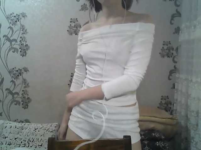 GlennisSarvis live cam on BongaCams