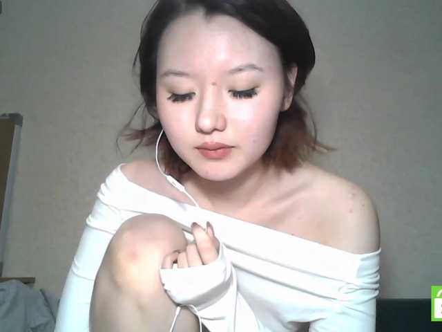 GlennisSarvis live cam on BongaCams