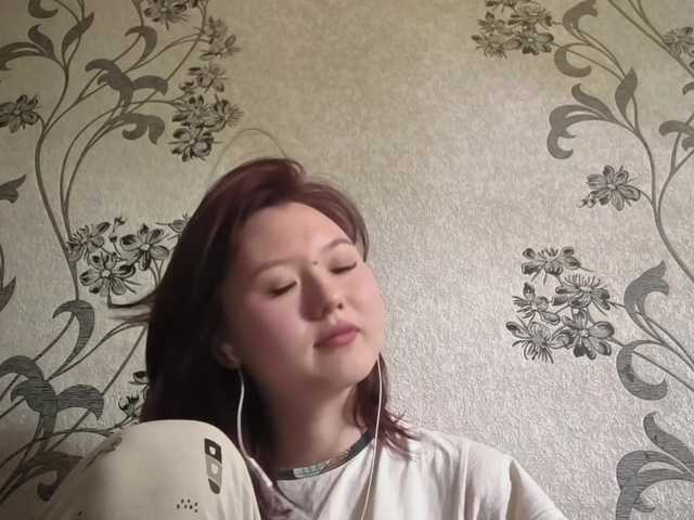 GlennisSarvis live cam on BongaCams