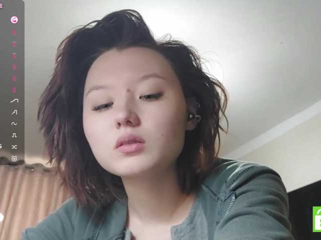 GlennisSarvis live cam on BongaCams