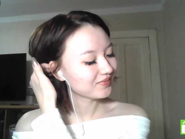 GlennisSarvis live cam on BongaCams