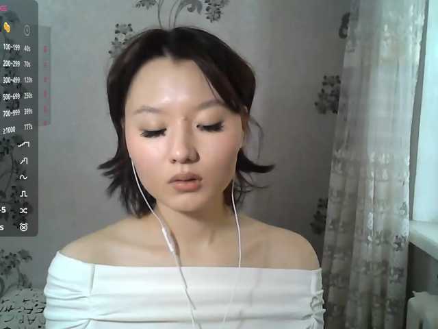 GlennisSarvis live cam on BongaCams
