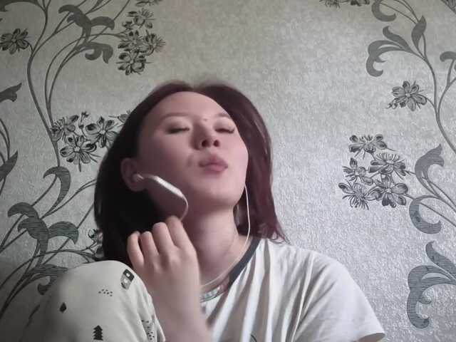 GlennisSarvis live cam on BongaCams