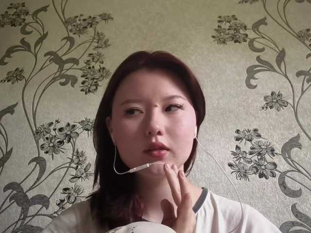GlennisSarvis live cam on BongaCams