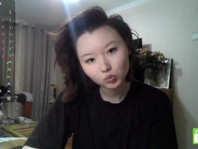 GlennisSarvis live cam on BongaCams