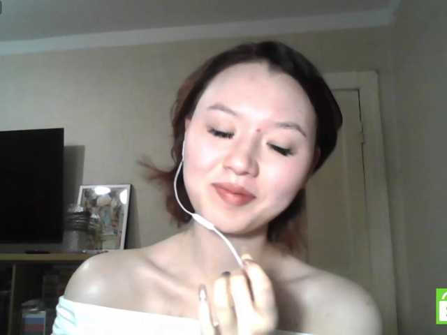 GlennisSarvis live cam on BongaCams