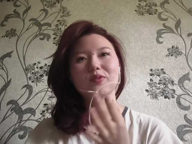 GlennisSarvis live cam on BongaCams