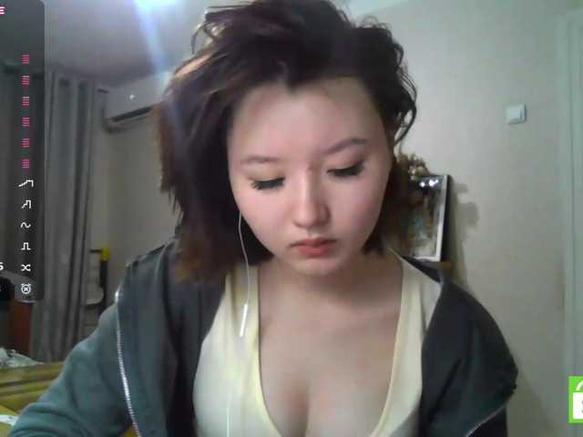GlennisSarvis live cam on BongaCams
