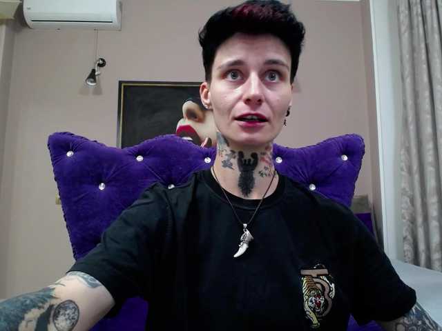 KennysXX live cam on BongaCams