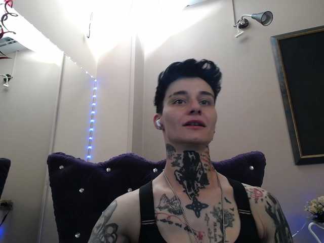 KennysXX live cam preview