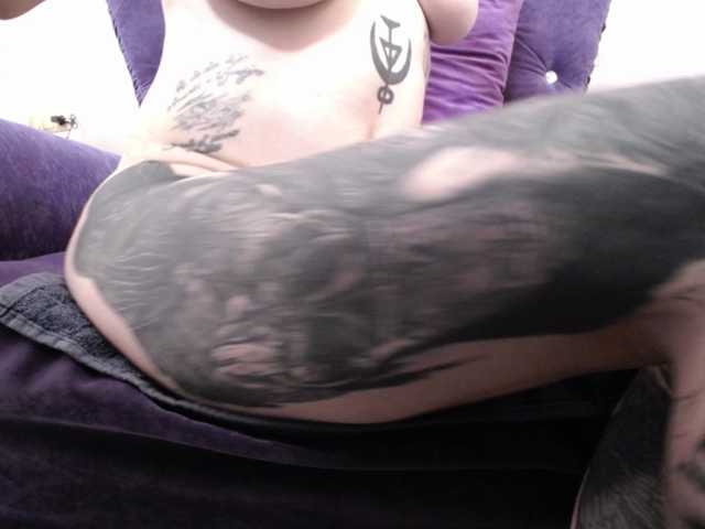 KennysXX, en vivo ahora en BongaCams