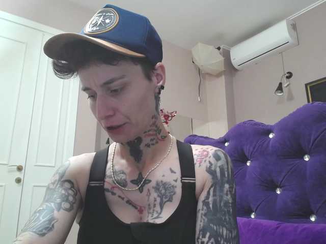 KennysXX live cam on BongaCams