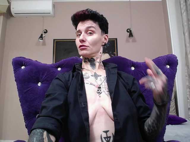 KennysXX live cam on BongaCams