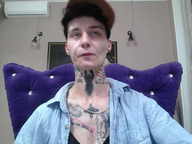 KennysXX live cam on BongaCams
