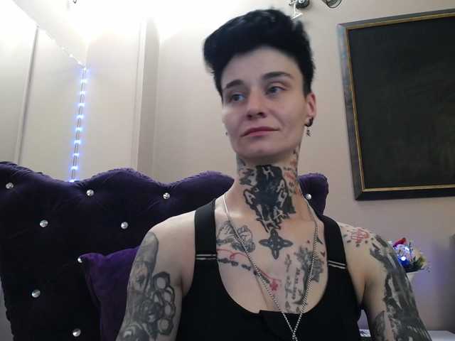 KennysXX, en vivo ahora en BongaCams