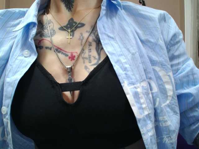 KennysXX live cam on BongaCams