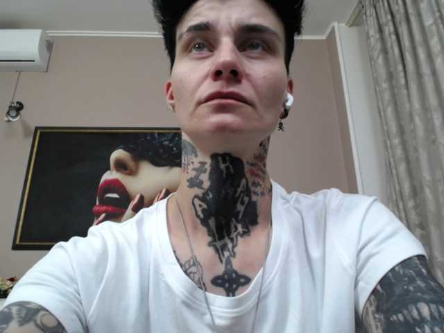 KennysXX, en directo ahora en BongaCams