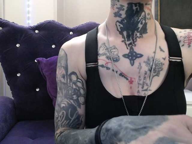 KennysXX, en vivo ahora en BongaCams