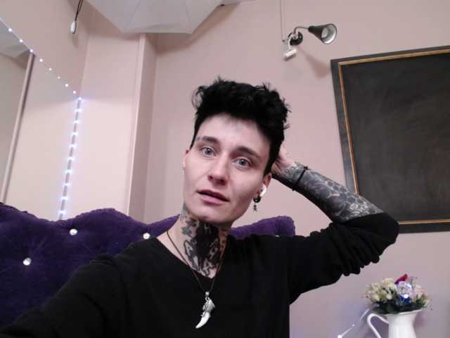 KennysXX, en vivo ahora en BongaCams