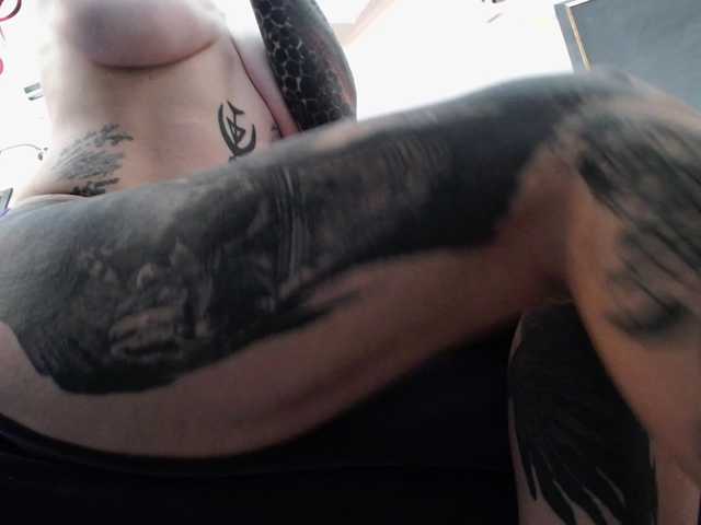 KennysXX, en vivo ahora en BongaCams