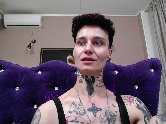 KennysXX live cam on BongaCams
