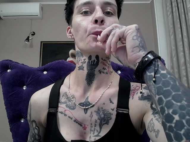 KennysXX live cam on BongaCams