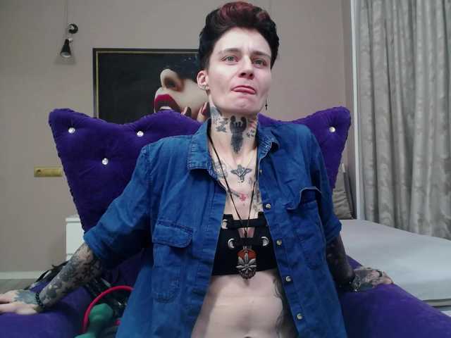 Kennys Xx (KennysXX)