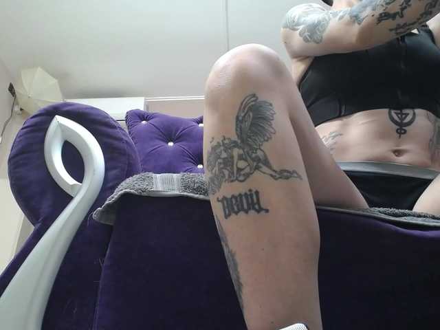 KennysXX live cam on BongaCams