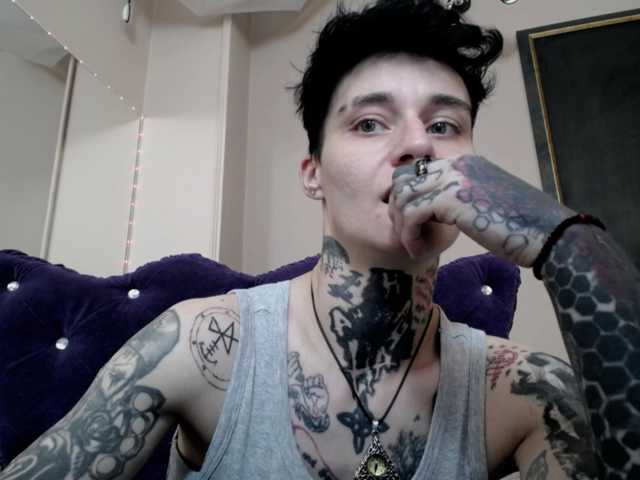 KennysXX live cam on BongaCams