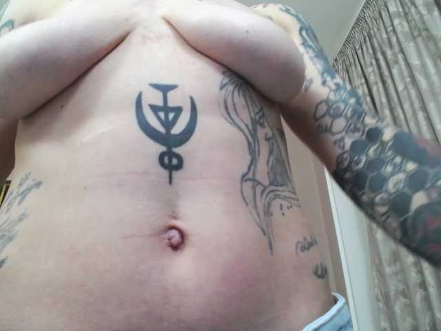 KennysXX live cam preview