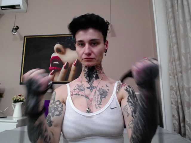 KennysXX, en directo ahora en BongaCams