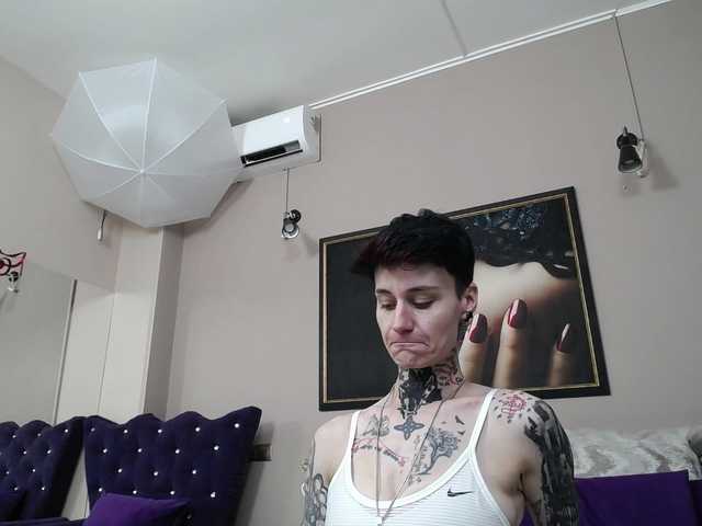 KennysXX live cam preview