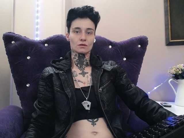 KennysXX live cam preview
