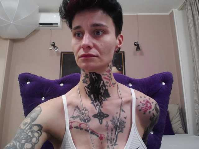 KennysXX live cam on BongaCams