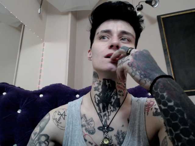 KennysXX live cam on BongaCams