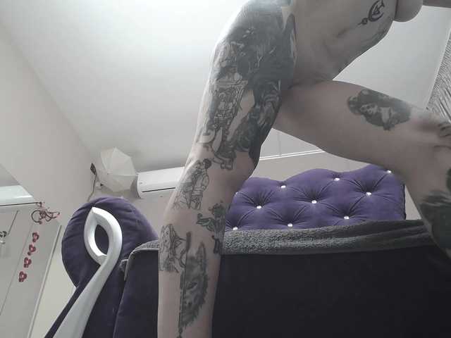 KennysXX live cam on BongaCams