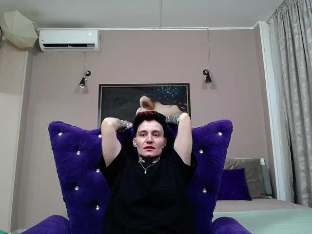 KennysXX live cam on BongaCams