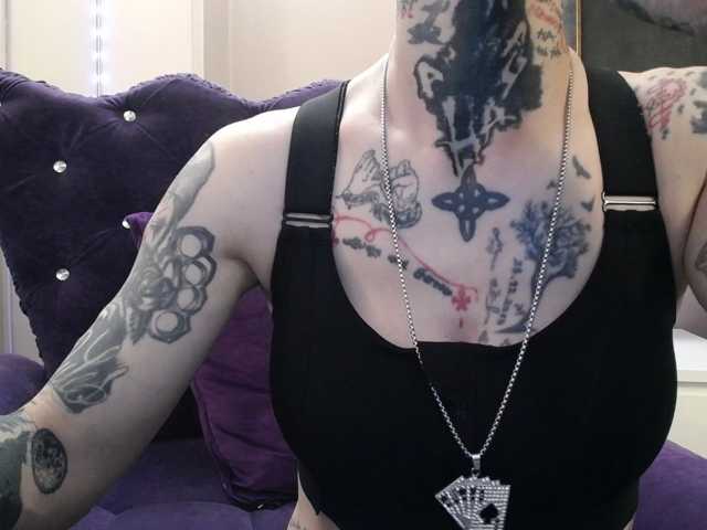 KennysXX, en vivo ahora en BongaCams