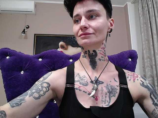 KennysXX live cam on BongaCams