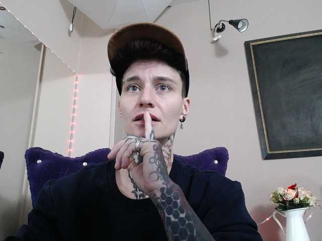 KennysXX live cam on BongaCams
