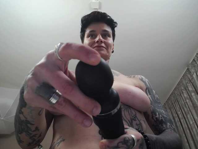 KennysXX live cam on BongaCams