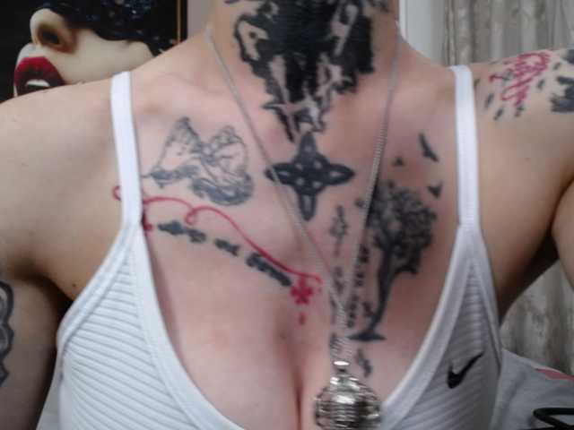 KennysXX, en directo ahora en BongaCams