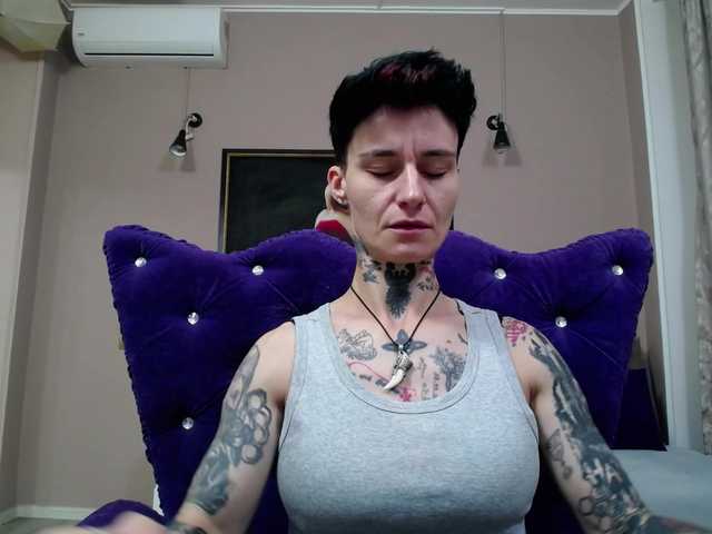 KennysXX live cam on BongaCams