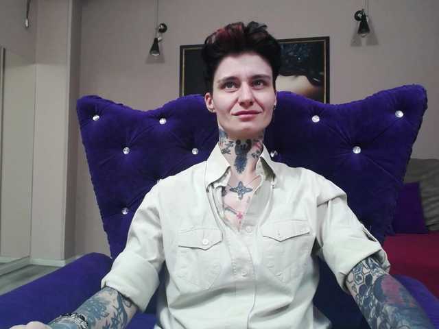 KennysXX's BongaCams show and profile