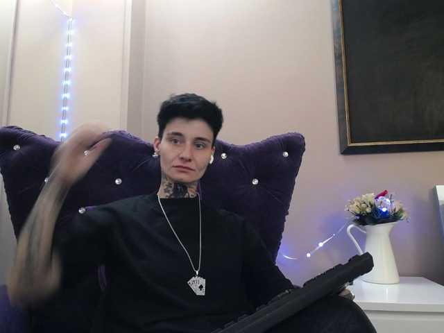 KennysXX live cam preview