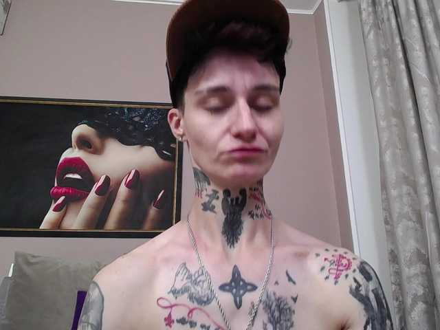 KennysXX live cam on BongaCams