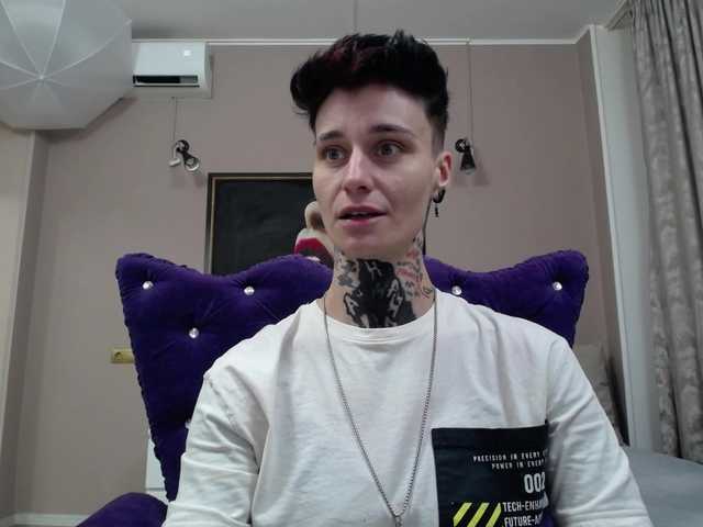 KennysXX live cam on BongaCams
